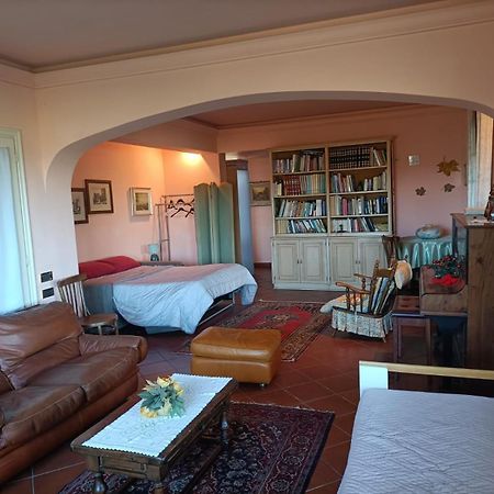 Alloggio Nella Villa Dell'Edera Acqui Terme Exterior photo